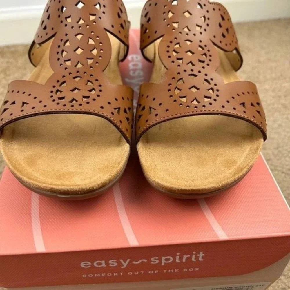 Easy‎ Spirit Womens Med Brown Laser Cut Slide Sandals Low Wedge 9.5M/ S26233